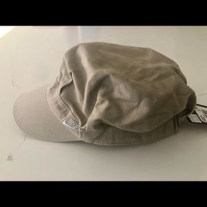 NEW Nike Sportwear Cap